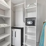 Modern Hotel With Pool & Gym In Prime Doral Location